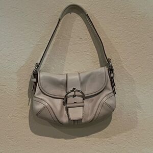 2000s Y2K vintage white leather coach handbag